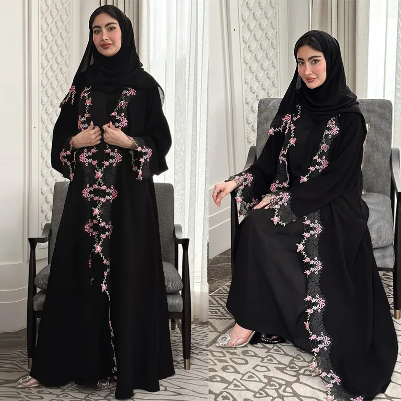 Czarna Haftowana Kimonowa Dżel – Embroidery Kebaya recenzja i cena