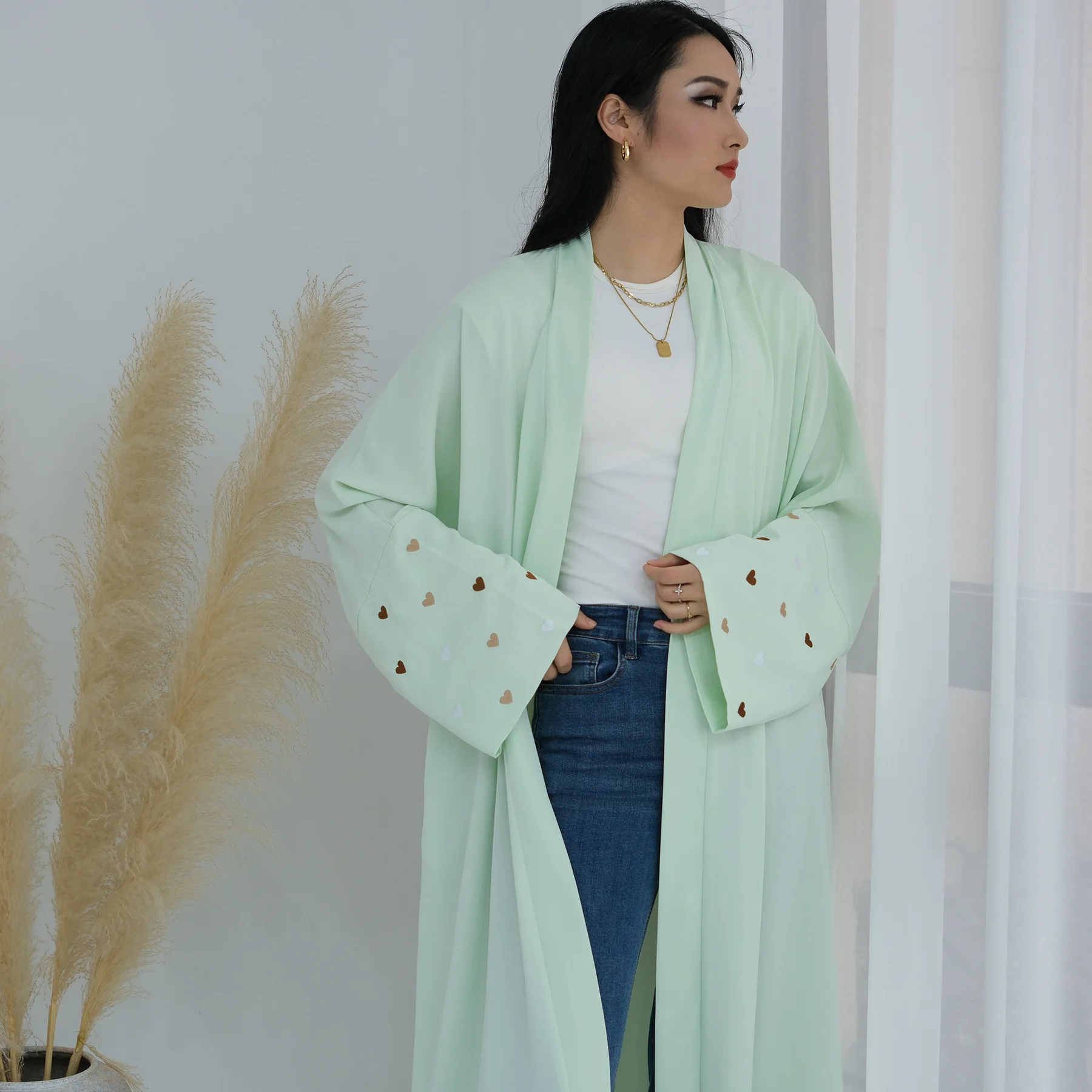 Długa szata z haftem w kształc – Embroidery Kebaya recenzja i cena